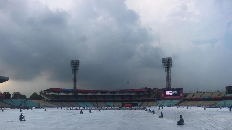 ईडन गार्डन्स [X]
