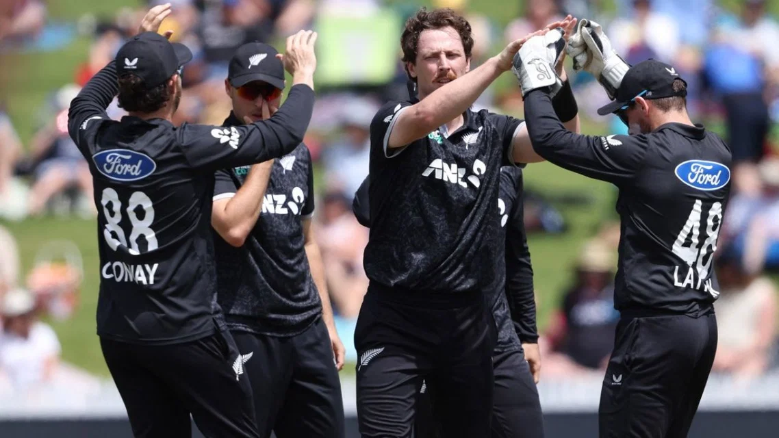 Matt Henry set to fly nack home after Super 8 [Source: AFP]
