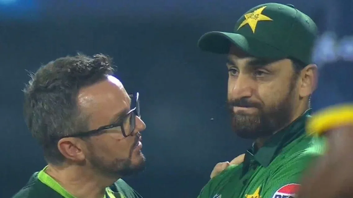 Salman Agha and Mike Hesson [Source: X]