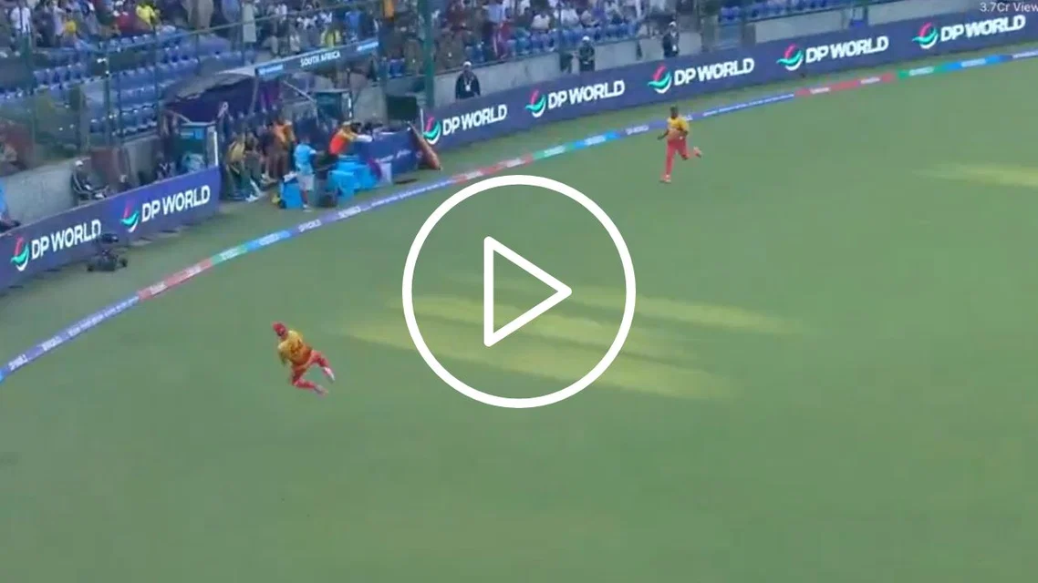 Ryan Burl takes a catch for ages (Source: X)