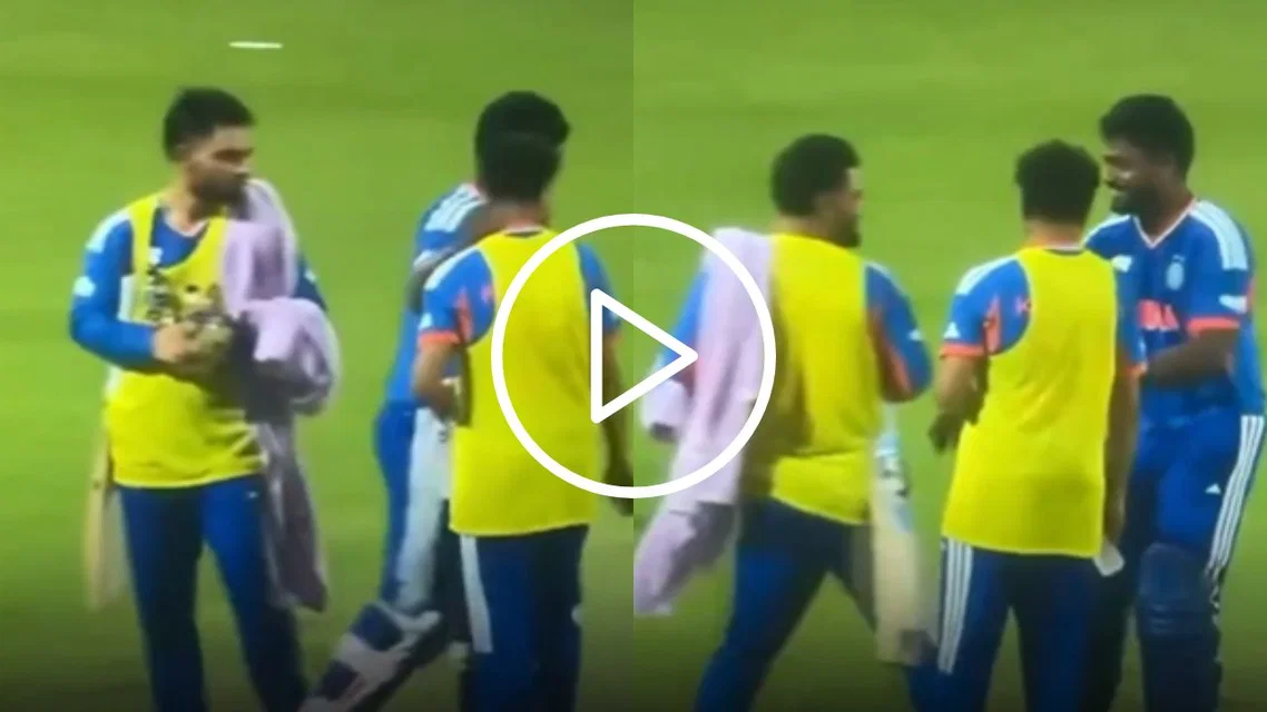 Rinku Singh almost steals Sanju Samson's bat [Source: X]