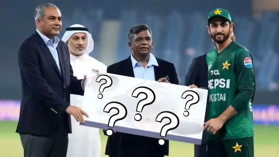 Salman Agha with a cheque for Pakistan [Source: X]