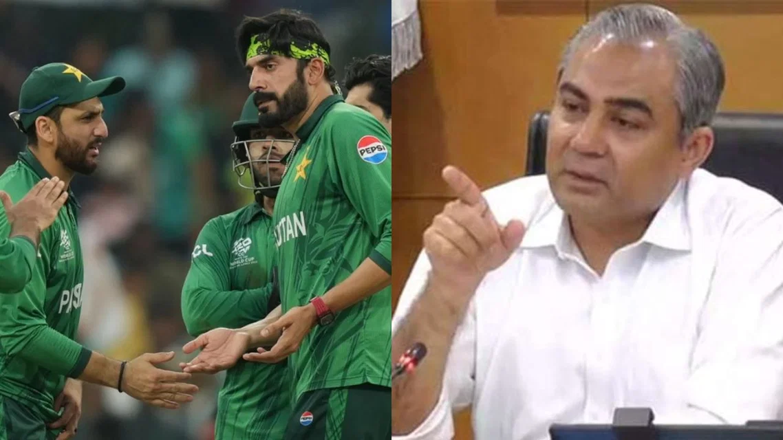 Mohsin Naqvi with Pakistan Cricket Team. Image Credits: X