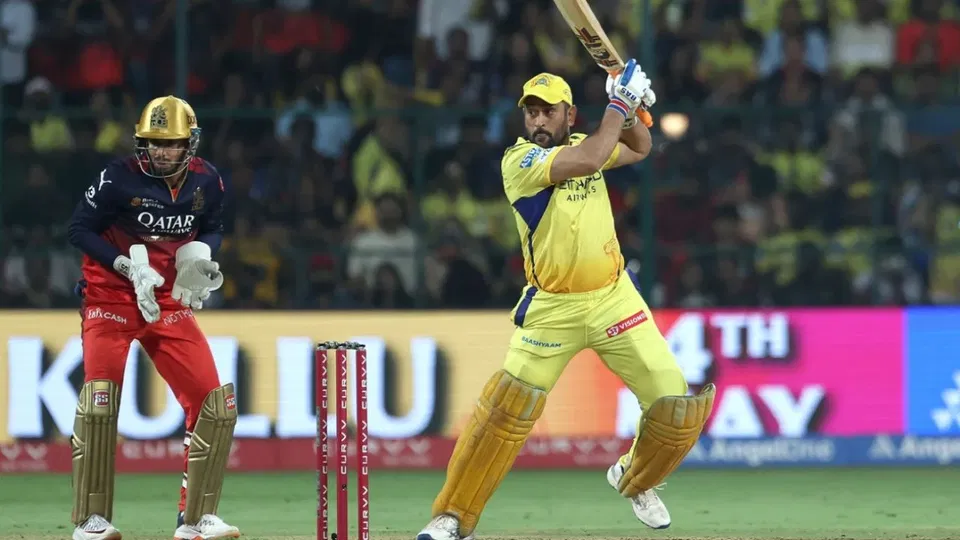 MS Dhoni in action against RCB [Source: X]