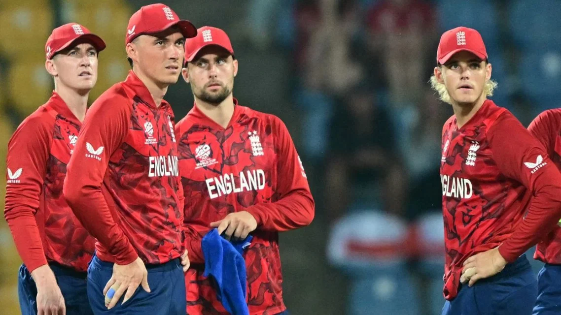 Harry Brook and rest of England squad - (Source: AFP)