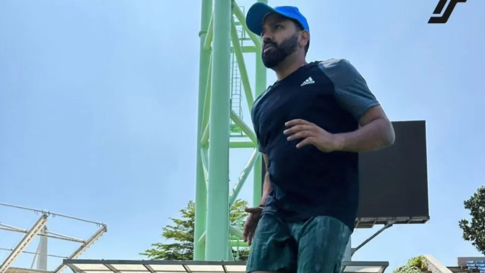 रोहित शर्मा [@CricCrazyJohns/X.com]