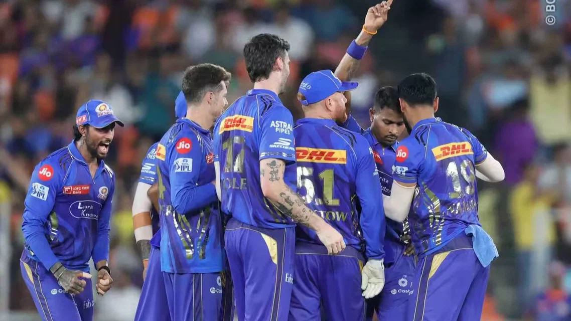 MI team in action [Source: IPLT20.com]