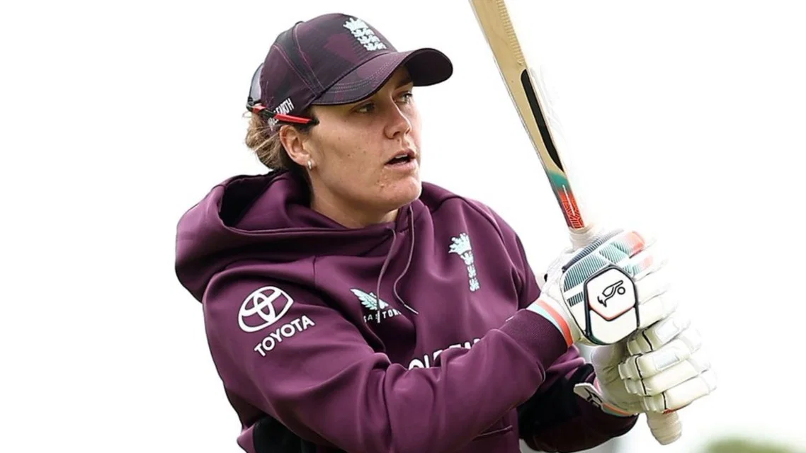 Nat Sciver-Brunt returns home from camp [Source: @englandcricket/x]