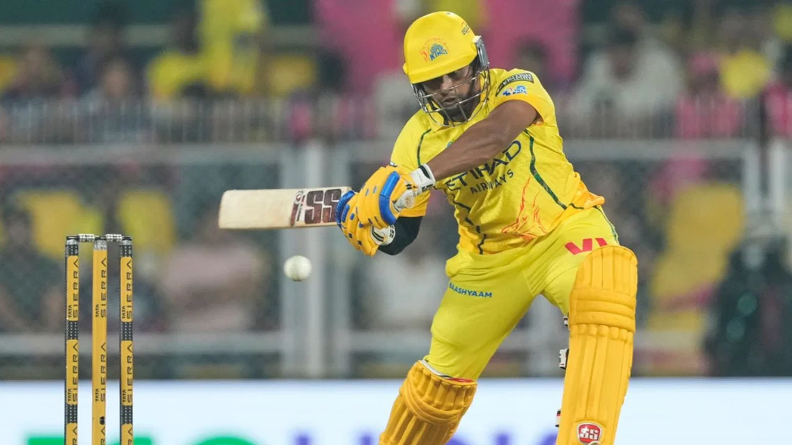 Sarfaraz Khan Walks With Illegal Bat On CSK Debut (Source: AP)