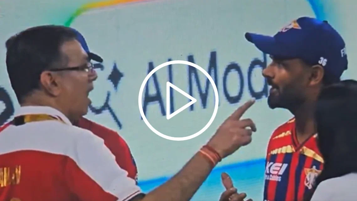 Sanjiv Goenka at the field with Rishabh Pant [Source: Screengrab]