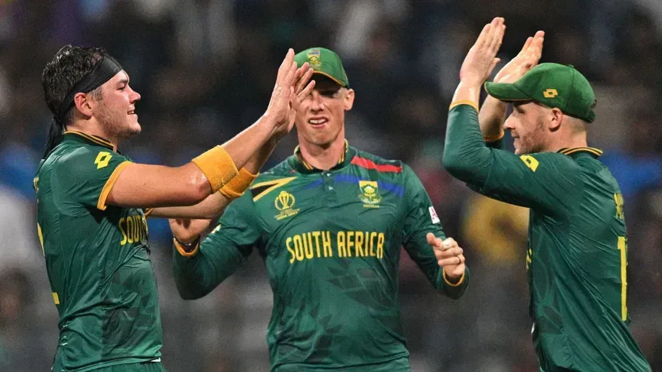 रासी वैन डेर डुसेन ने अंतरराष्ट्रीय सेवानिवृत्ति की घोषणा की है। साभार-एएफपी