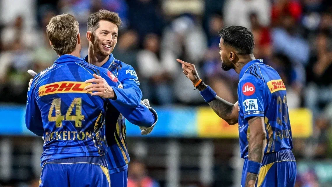 Mitchell Santner for Mumbai Indians (Source: AFP)