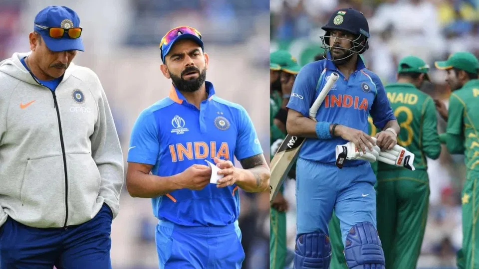 Wasim Jaffer standing beside Yuvraj Singh during a press conference