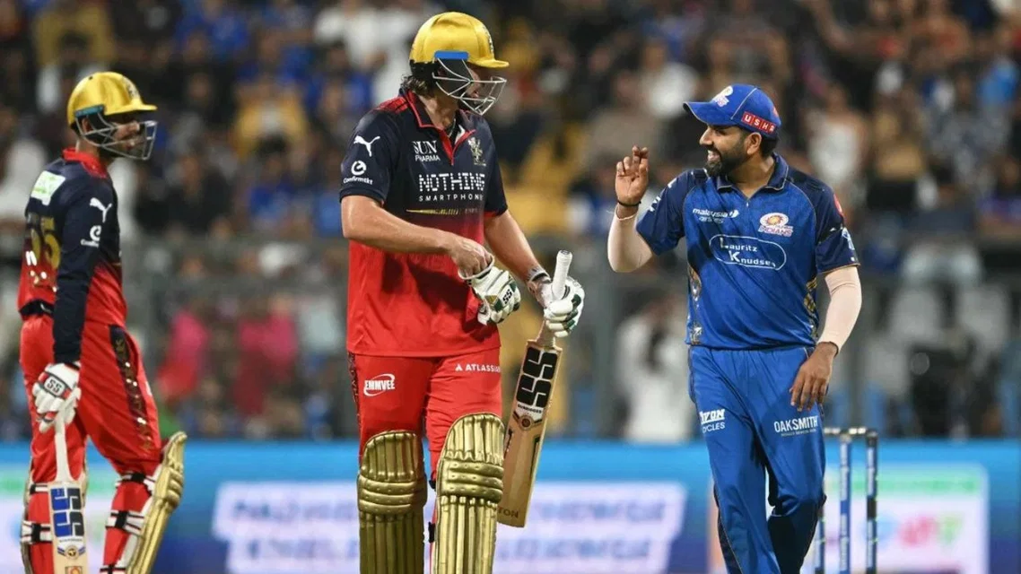 RCB vs Mumbai Indians sets a huge IPL record [Source: AFP]