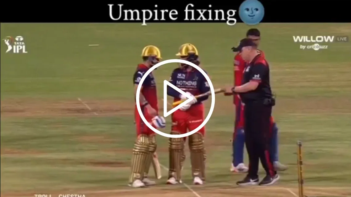 RCB batter Rajat Patidar with umpire [Source: Screengrab]