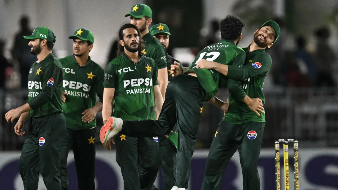 Sufiyan Muqeem with Pakistan Team. Image Credits: AFP