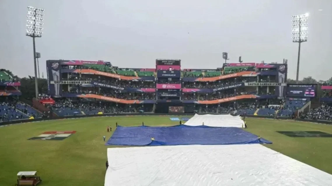 Arun Jaitley Stadium pitch and weather report for DC vs KKR IPL 2026 match (Source: AFP)