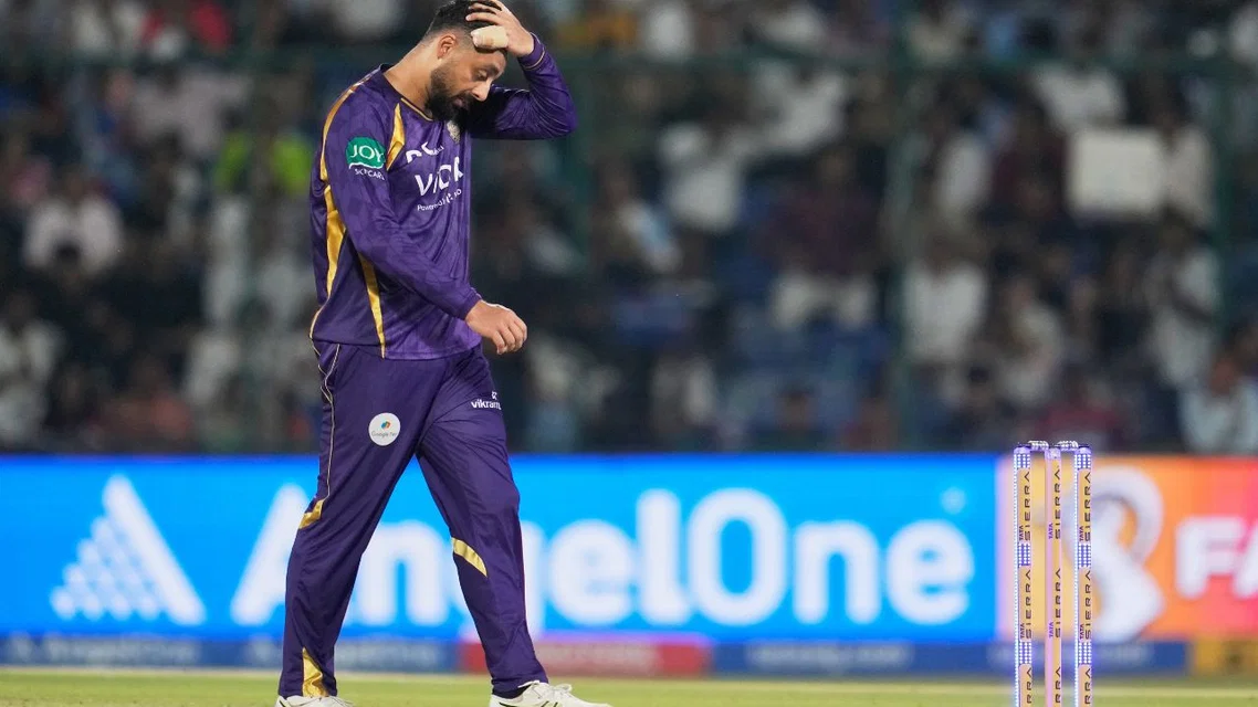 Latest update arrives on Chakaravarthy's injury [Source: AP]
