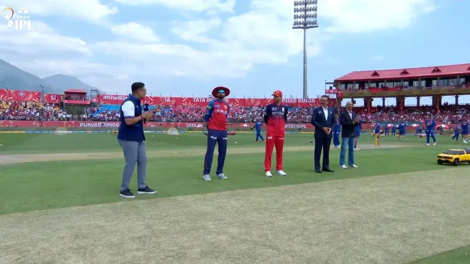 पीबीकेएस बनाम आरसीबी टॉस: श्रेयस अय्यर, जितेश शर्मा। इमेज क्रेडिट: जियोहॉटस्टार