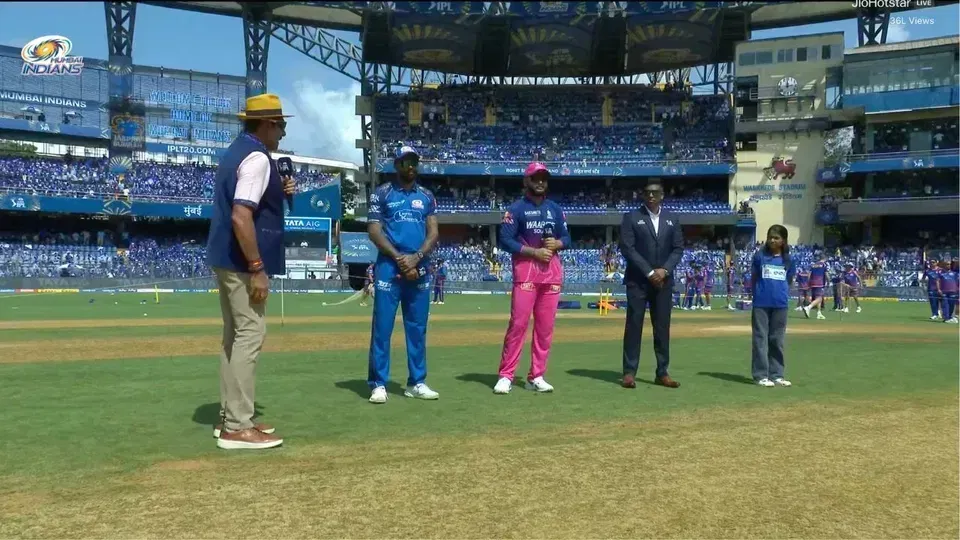 IPL 2026: MI ने टॉस जीतकर RR को पहले बल्लेबाज़ी के लिए बुलाया, बुमराह को नहीं मिला मौक़ा