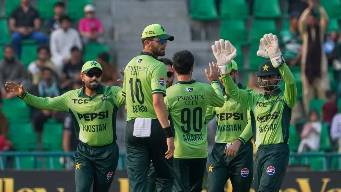PAK vs AUS ODIs is at 1-1 before 3rd ODI. PC- AP