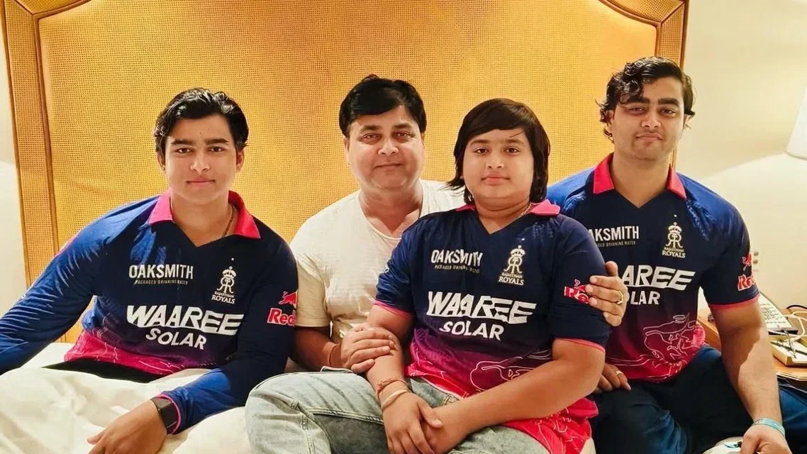 Vaibhav Sooryavanshi with his father and brothers. PC- X.com/PranayS45