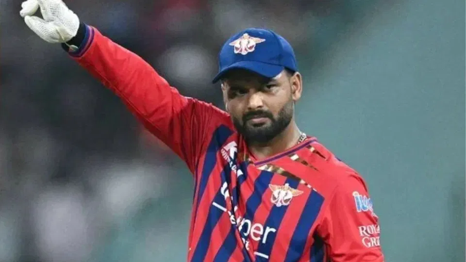 ऋषभ पंत की आईपीएल कीमत में बदलाव [स्रोत: एएफपी]