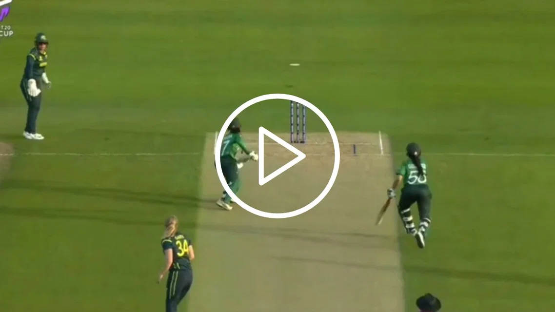 Pakistan Women Openers vs Australia [Source: screengrab]