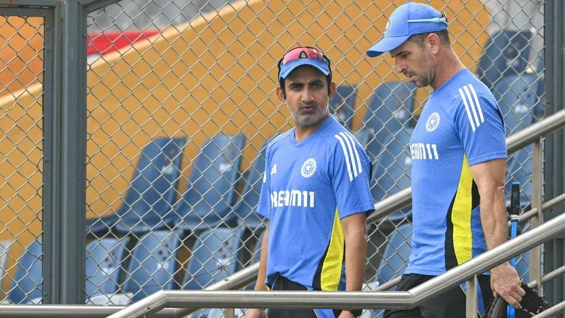 Ryan ten Doeschate works closely with Gautam Gambhir for India | PC- AFP