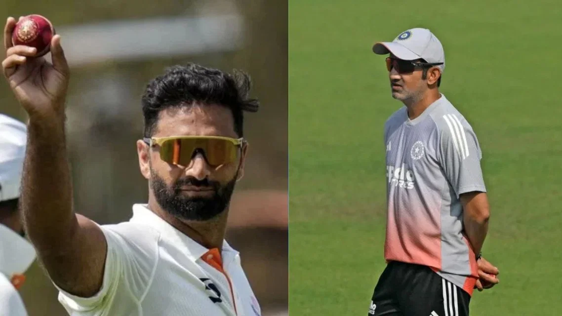 Auqib Nabi and Gautam Gambhir | (Source: AFP)