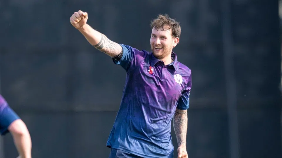 Record-shattering debut for Lyle Robertson news