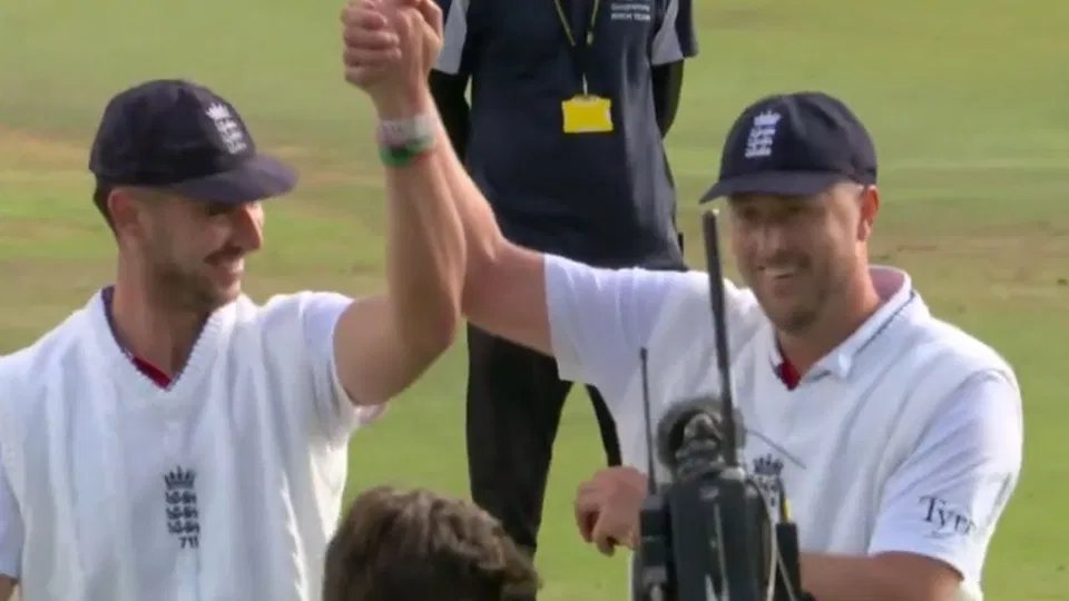 History Recreated After 20 Years By England Bowlers! news