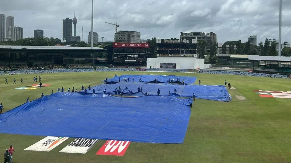 Rain arrives at SSC Colombo on day 3 of IND vs SL 2nd Test [Source: @Sahil_Malhotra1/X]