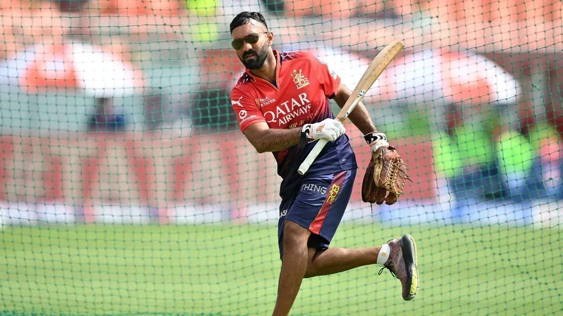 Dinesh Karthik as RCB coach (Source: AFP)