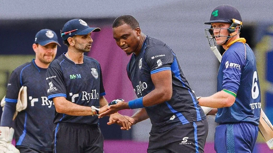 Lungi Ngidi celebrating after his wickets [Source: @etplofficial/X]