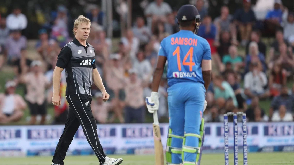 Hampshire release Scott Kuggeleijn a day after signing him | PC- AFP