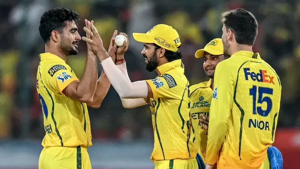 Ruturaj Gaikwad Pens Special Note for CSK's Mukesh Choudhary After Irani Cup Heroics
