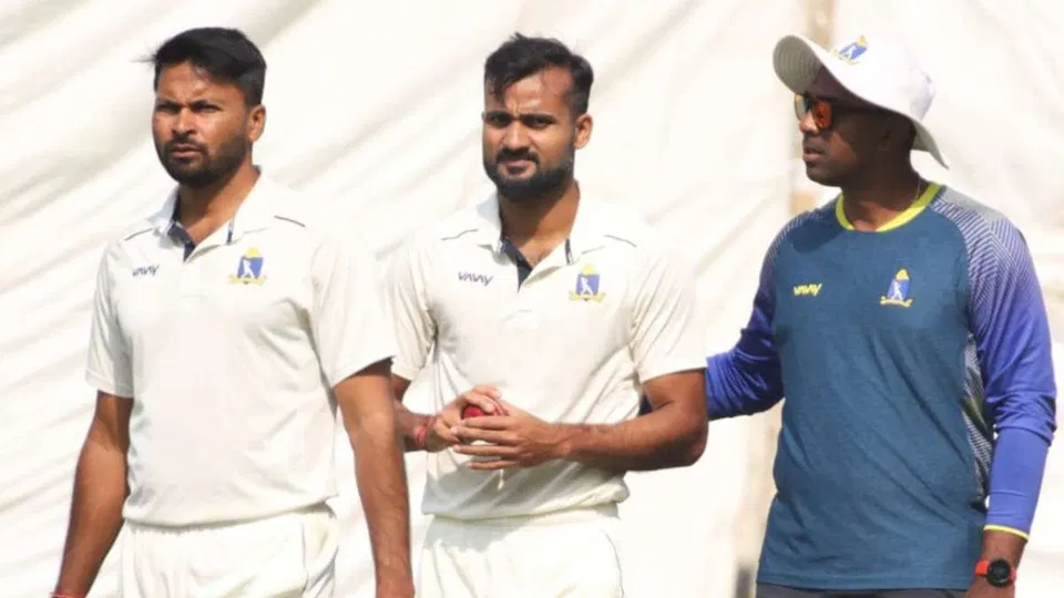 Mukesh Kumar And Akash Deep To Be Selected For New Zealand Series - Report
