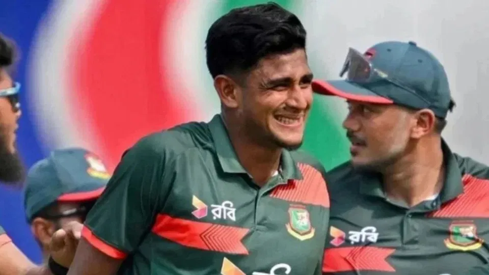 Luggage Stolen Of Rajshahi Cricketers In Bangladesh’s National Cricket League

