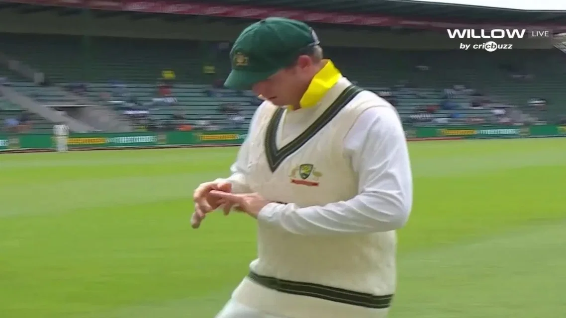 Steve Smith walks off the field on Day 3 [Source: x]