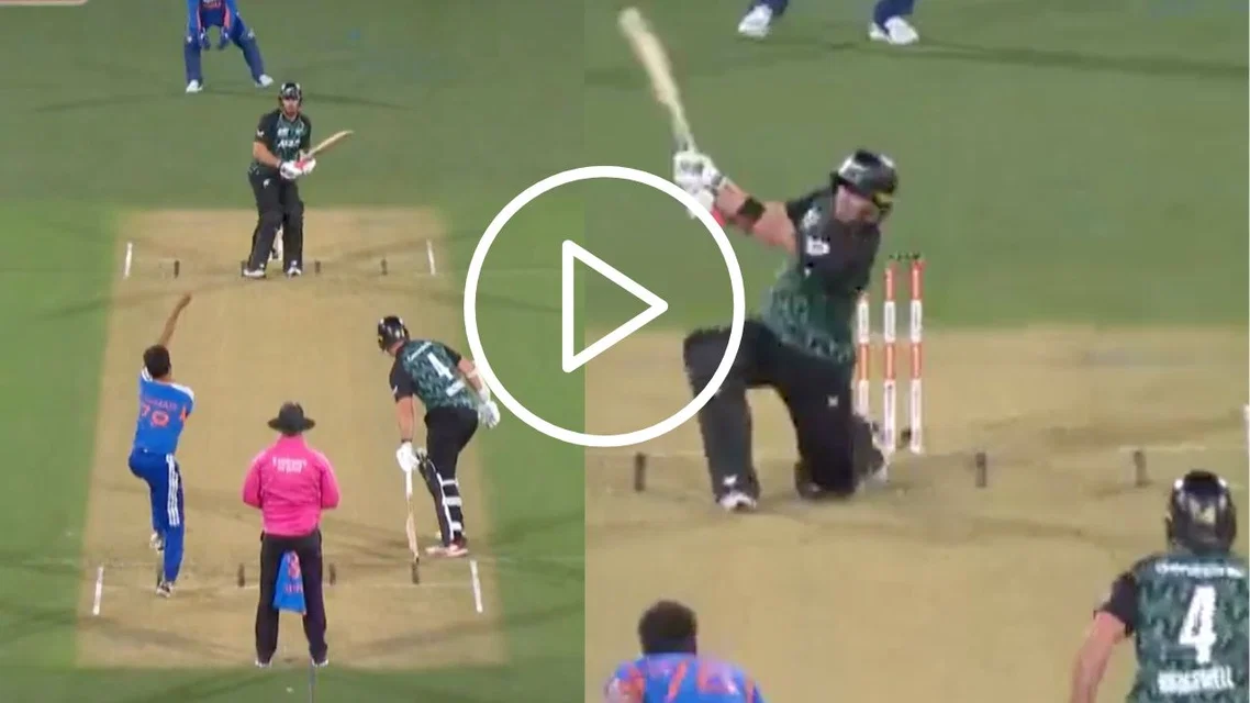 Glenn Phillips plays a switch-hit vs India [Source: Screengrab/SonySports/X]
