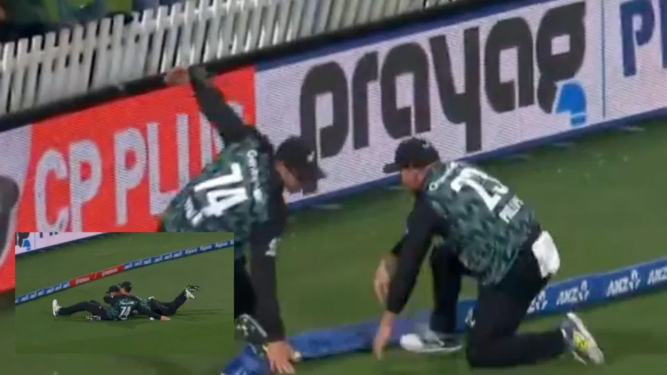 Watch: Mitchell Santner-Glenn Phillips Create Pakistan Like Fielding Error In IND vs NZ 1st T20I