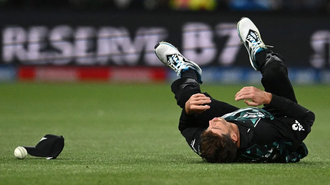 Mitchell Santner sustained an injury during first IND vs NZ T20I [Source: AFP]