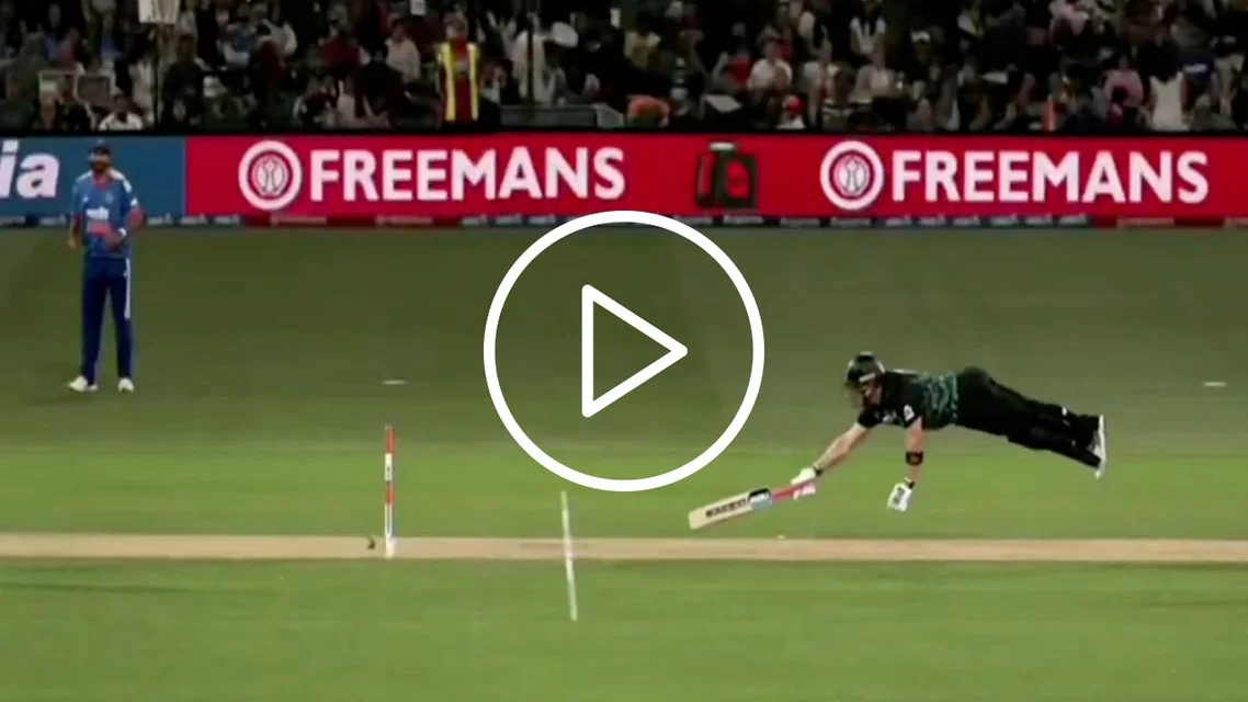 Glenn Phillips dives extraordinarily during IND vs NZ 2nd T20I (Source: Screengrab)